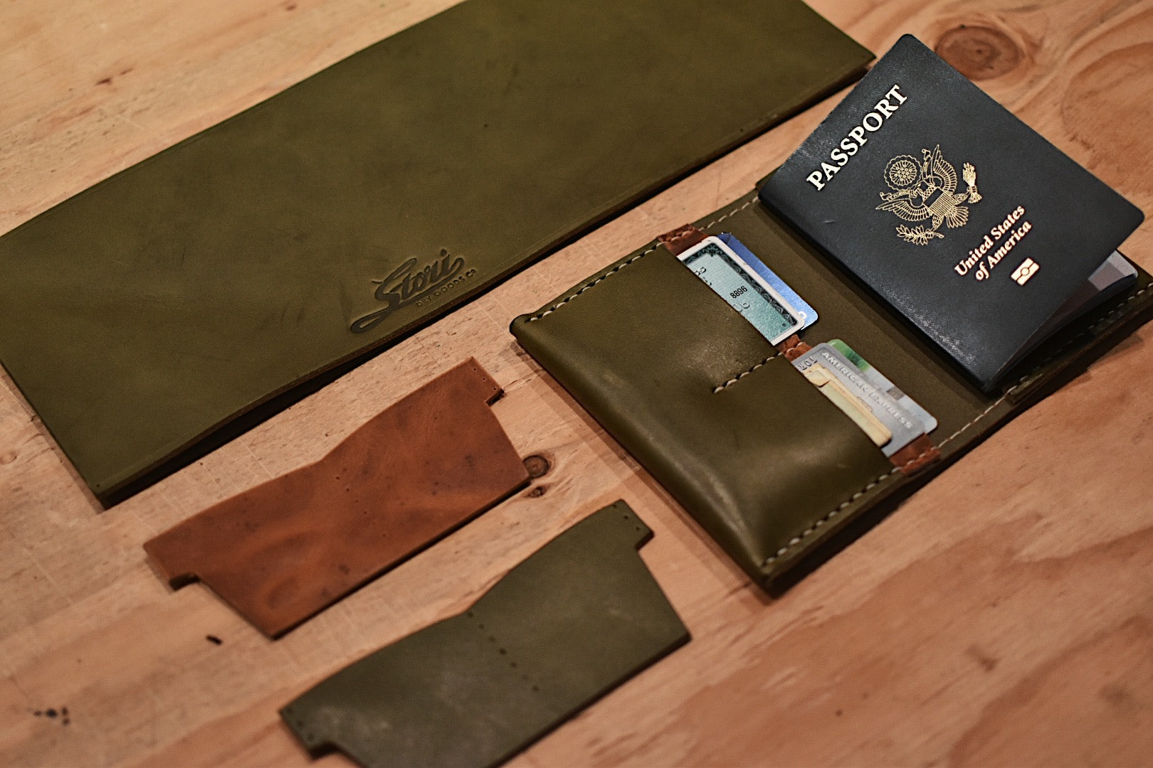 David August Luxury Genuine Vintage Calfskin Leather Passport Holder Olive